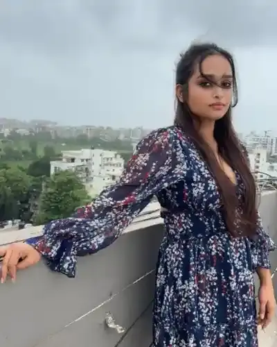 Pilkhuwa Escorts